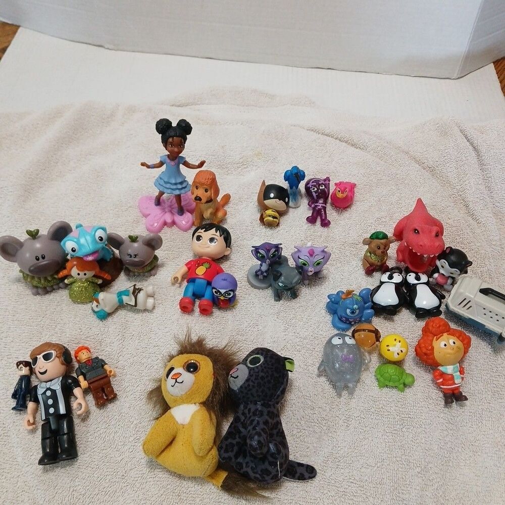 Mixed Lot Of Small Character Figurines Assortment  Collection  30+ Pieces Loose
